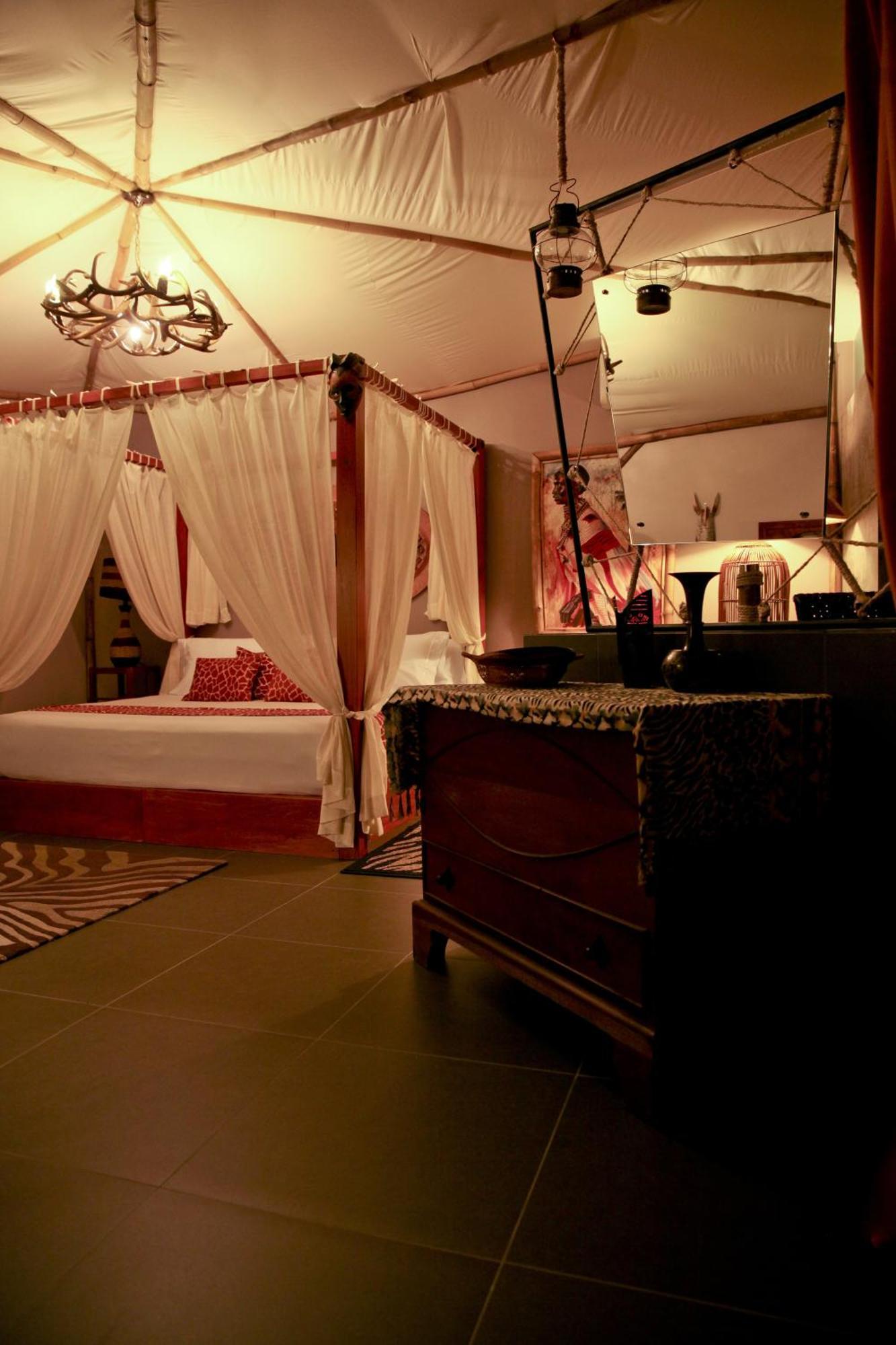 Grand Hotel Tepatitlan الغرفة الصورة