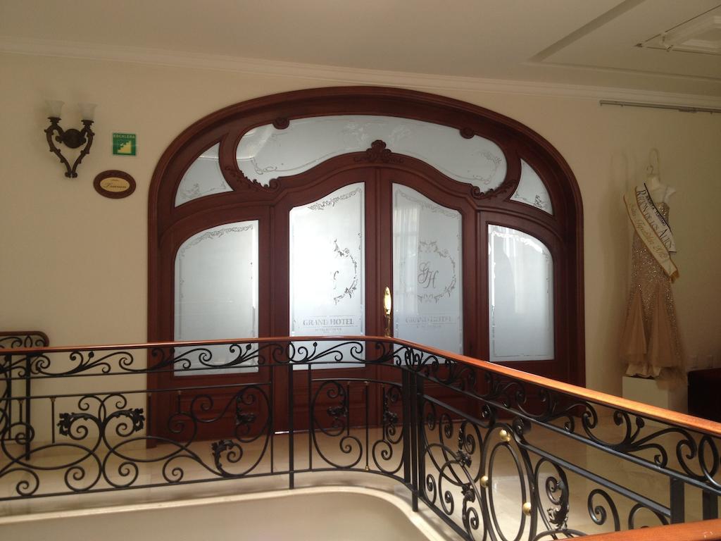 Grand Hotel Tepatitlan المظهر الخارجي الصورة